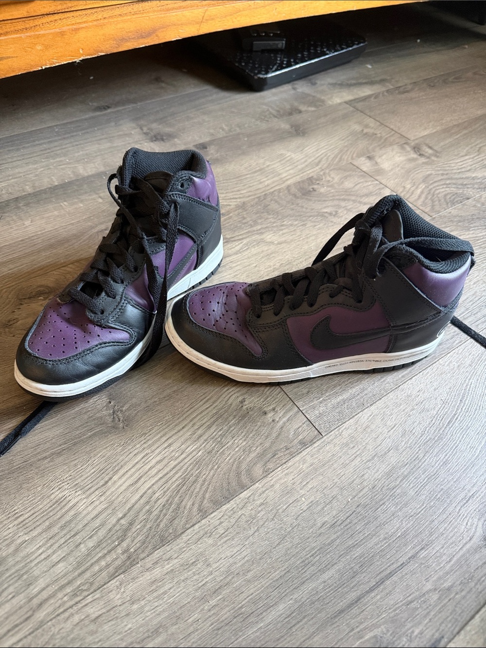 Nike Women's Mid-Top Sneakers in Purple and Black
